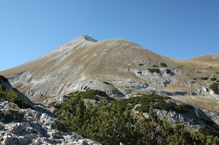 星空体育娱乐平台-国家登山队启程挑战世界高峰,国家登山运动员