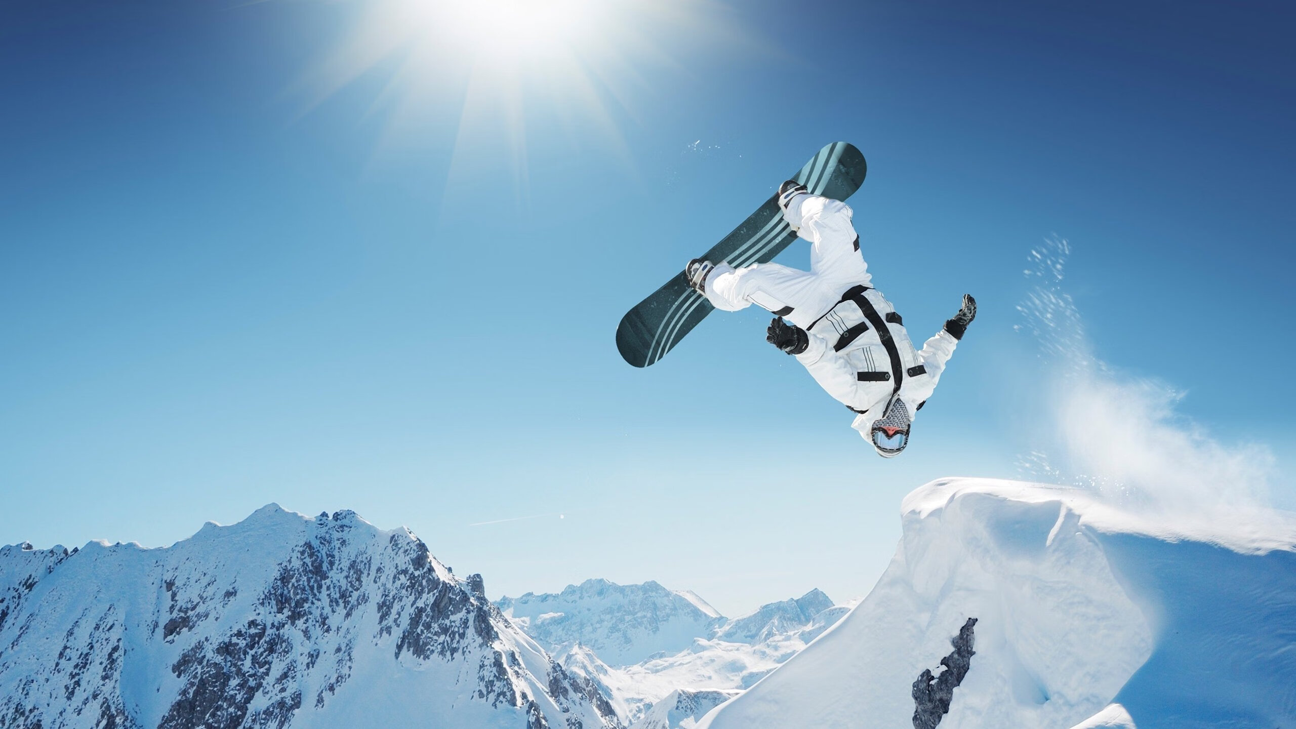 “青春逐梦”青少年篮球志愿者在北京发起爱心公益行动，弘扬志愿服务精神