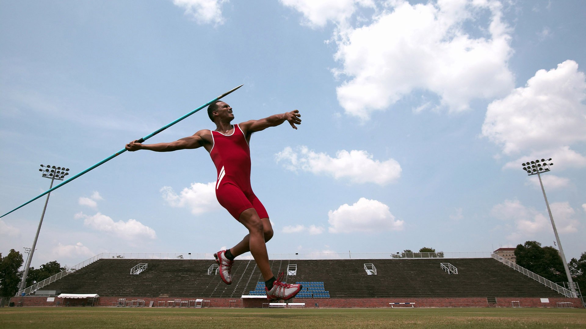 世界漂流锦标赛,水流惊险刺激引人入胜,世界漂流最好玩的地方
